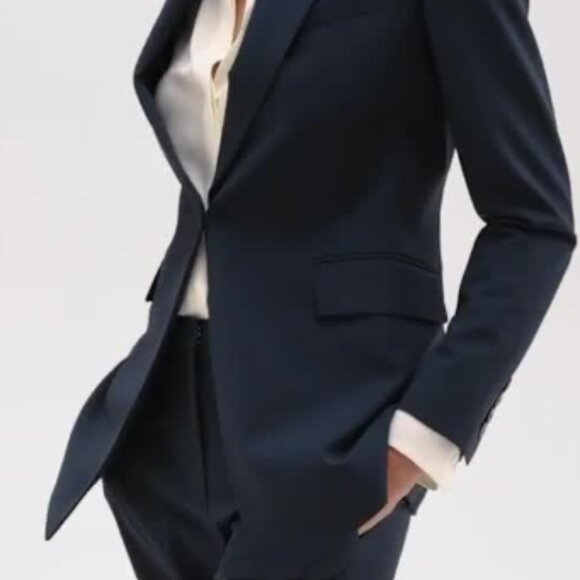 Theory Navy Blue Pantsuit size 8 (pants & jacket included) - Picture 1 of 14